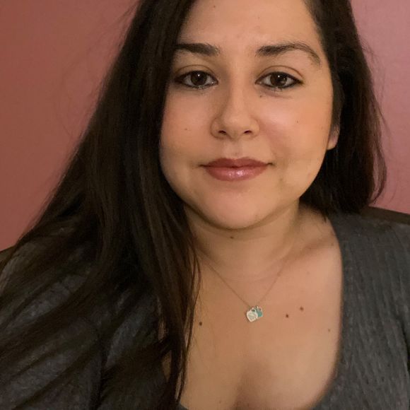 Meet your Posher, Erika - Picture 1 of 1